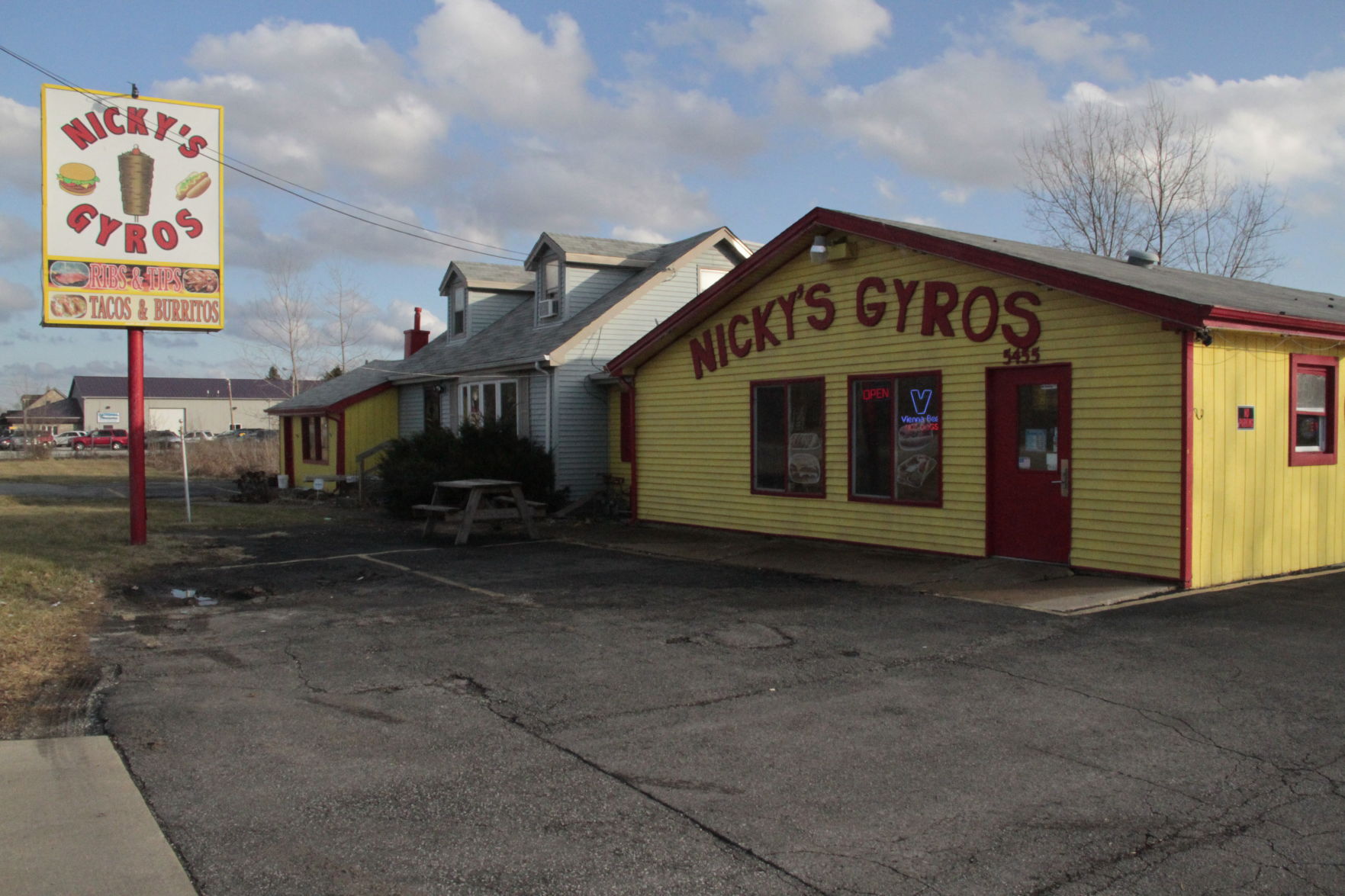 Nicky's Gyros